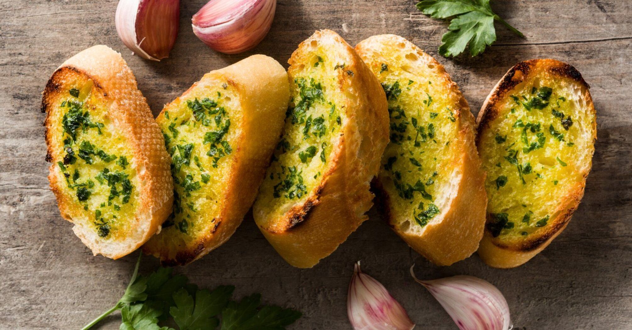 Ready-made baguette appetizer with filling