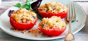 Tomatoes with garlic and cheese: perfect appetizer to make for the holidays