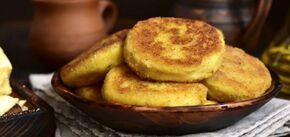 Hearty potato pancakes with cheese: even yesterday's mashed potatoes will do