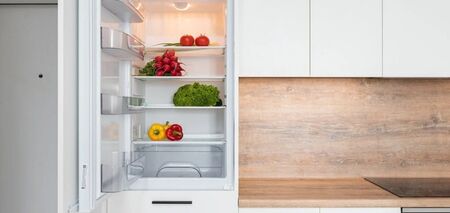 How to store food without a refrigerator so that it is safe: simple flyhacks