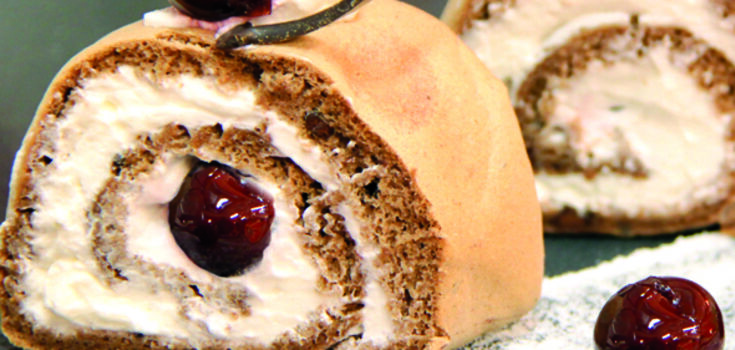 What a delicious dessert to make with canned cherries: a recipe for sponge cake roll