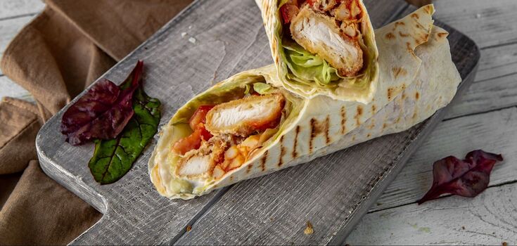 Homemade shawarma with potatoes and chicken for lunch: how to cook