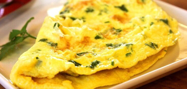 An omelet that always turns out lush: cooked in layers