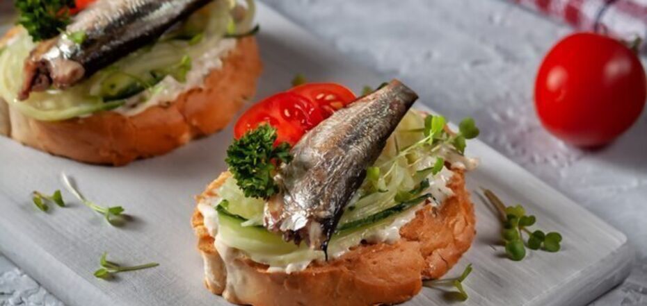 Delicious sandwiches with sprats