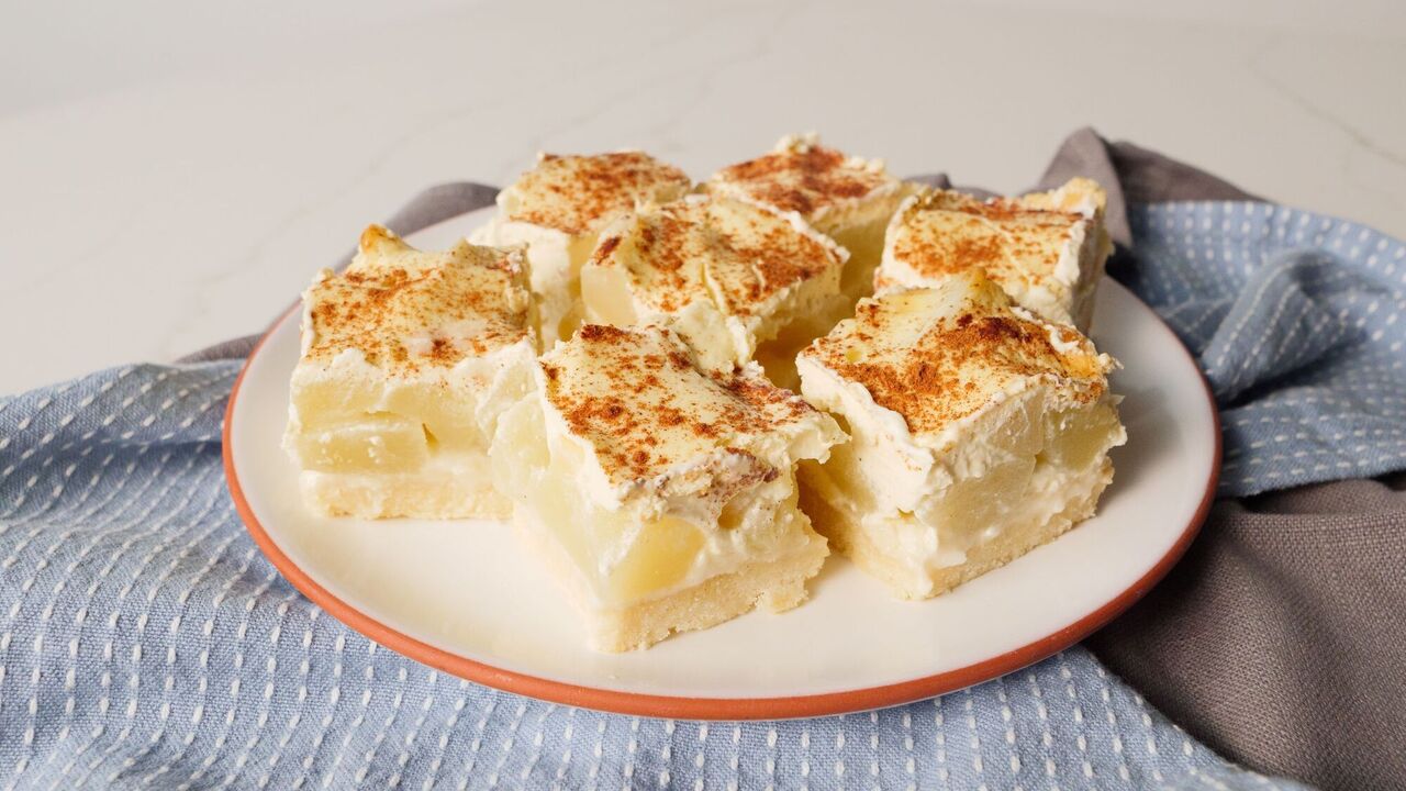 Fluffy sponge cake "Miracle on Steam": tastier than "Medovik"
