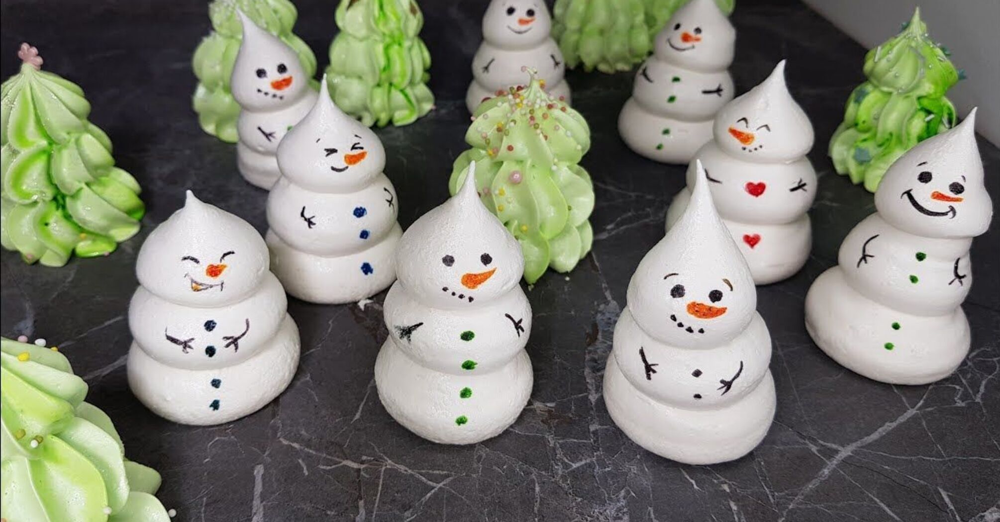 How to make meringue in the shape of a snowman at home