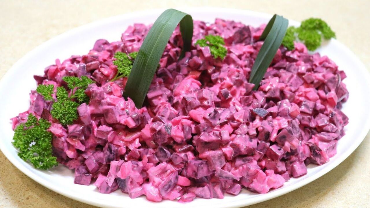 Tastier than Dressed herring: a healthy beet salad in 10 minutes