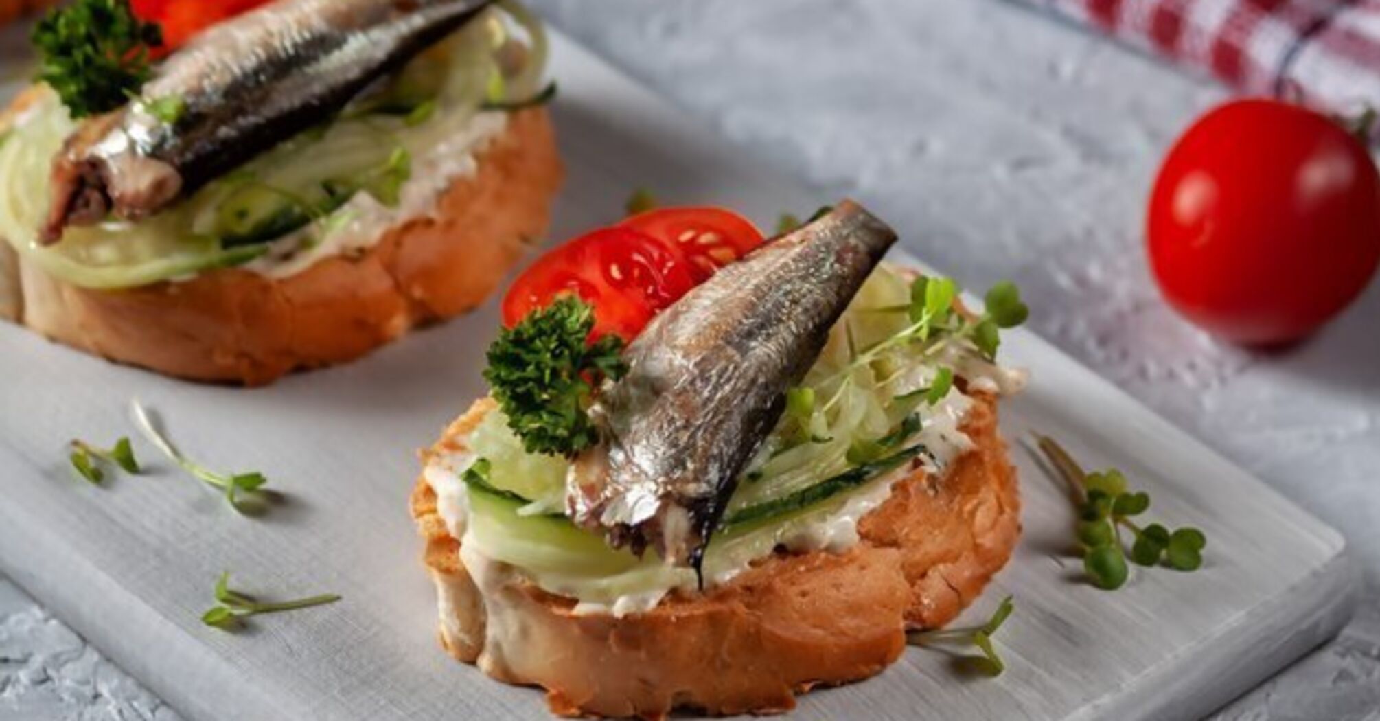 Delicious sandwiches with sprats