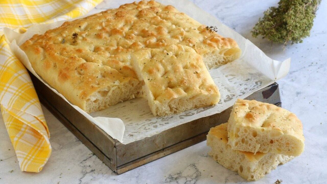 Fine focaccia with cheese instead of bread: from the simplest yeast-free dough