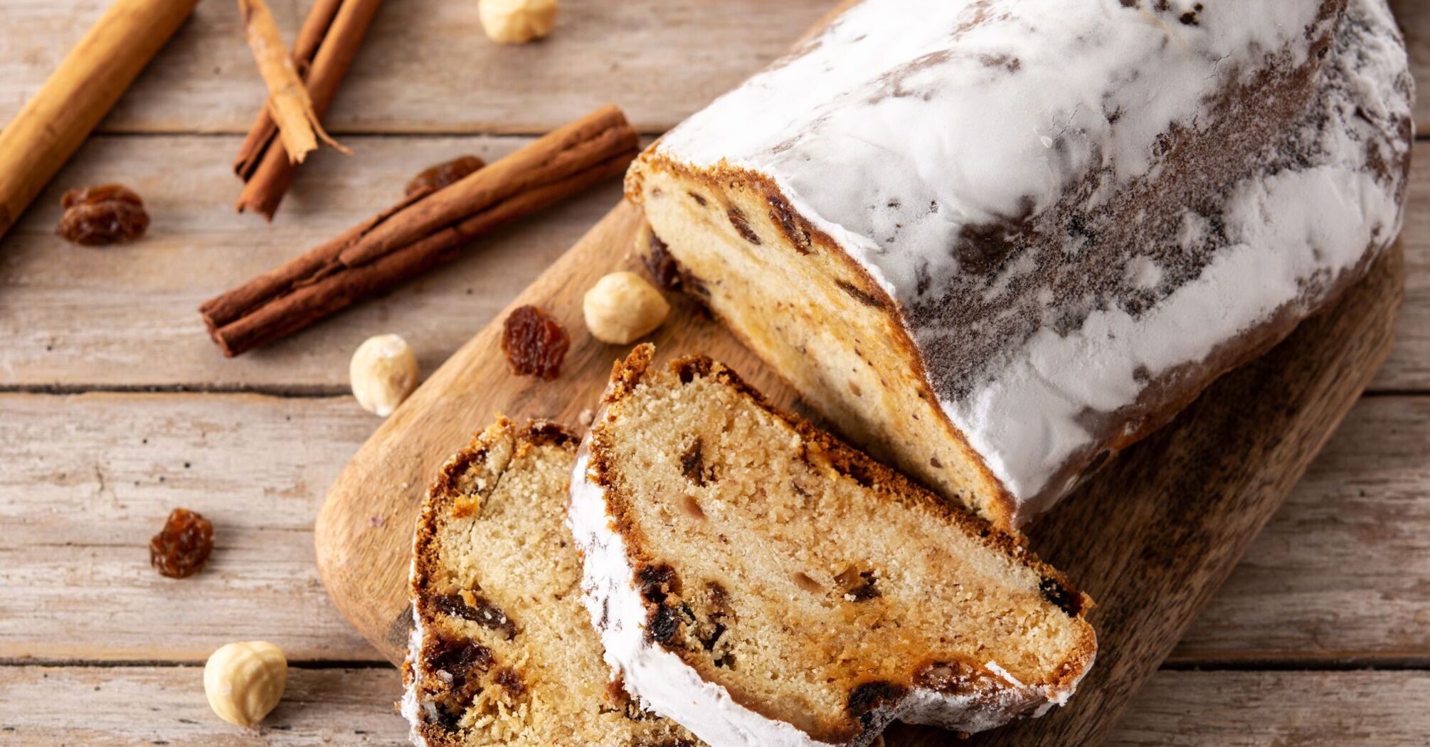 Soft cottage cheese stollen without yeast: the perfect dessert for the holidays