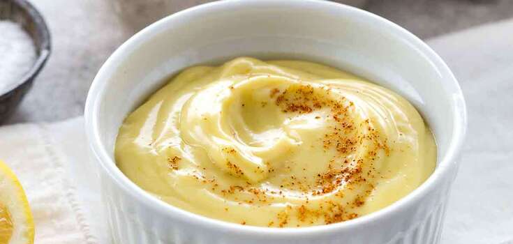 Homemade mayonnaise in 3 minutes: made with raw eggs