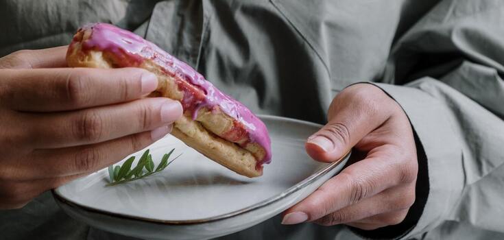 How to make delicious eclairs at home
