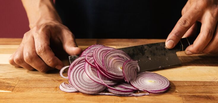 How to chop onions without tears: a simple life hack