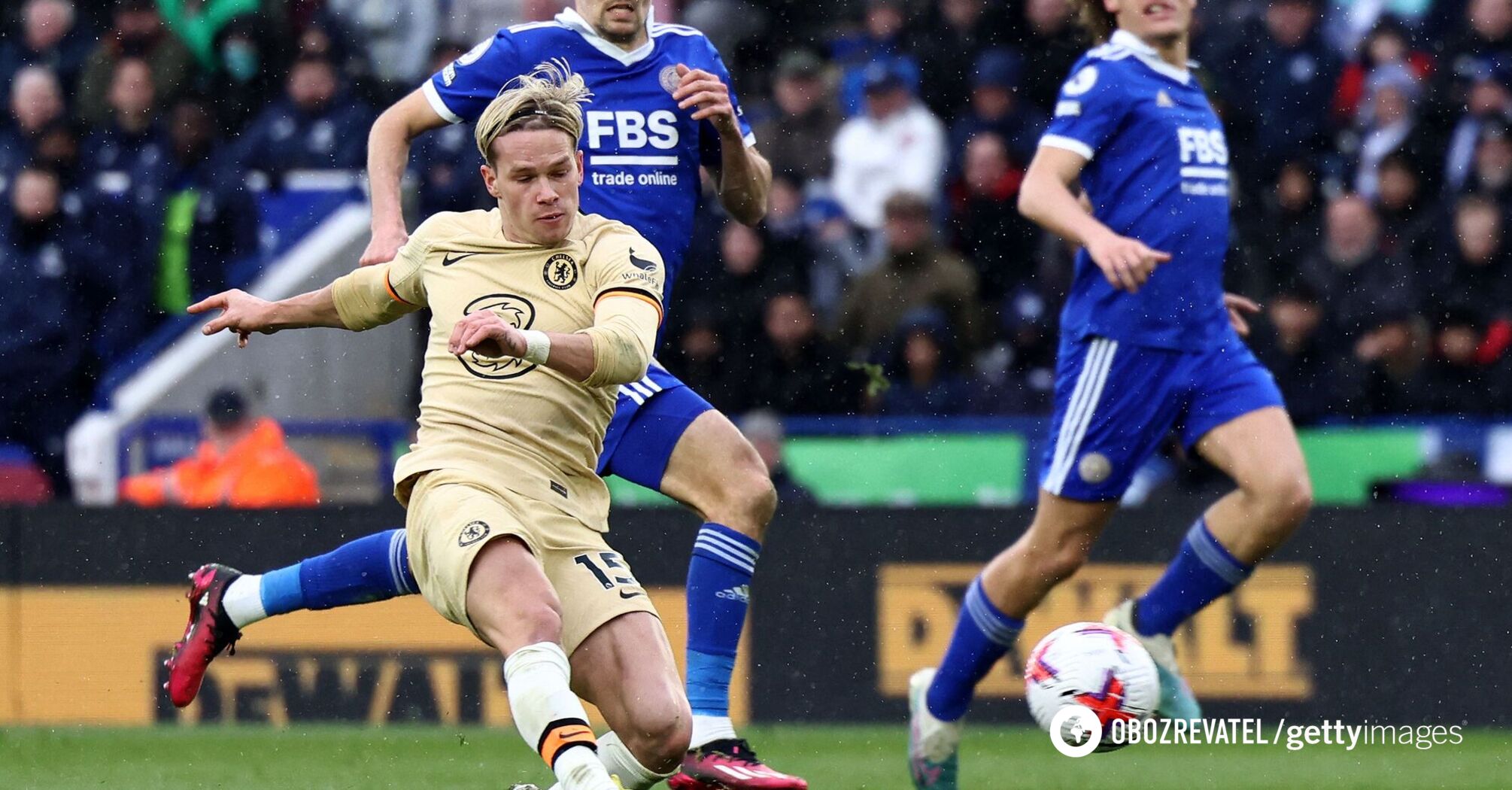 Mudryk made his first effective action at Chelsea. He even scored a goal, but it was disallowed. Video.