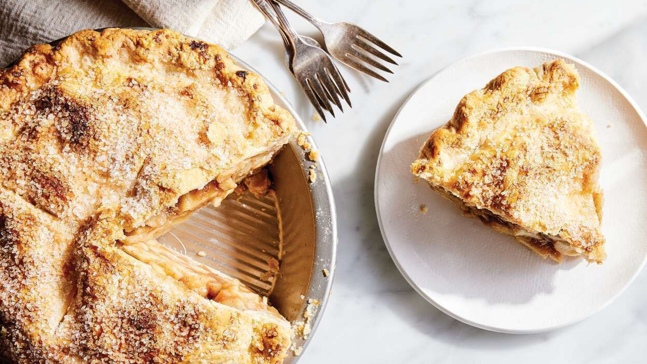 The charlotte cake that always turns out puffy: made with kefir
