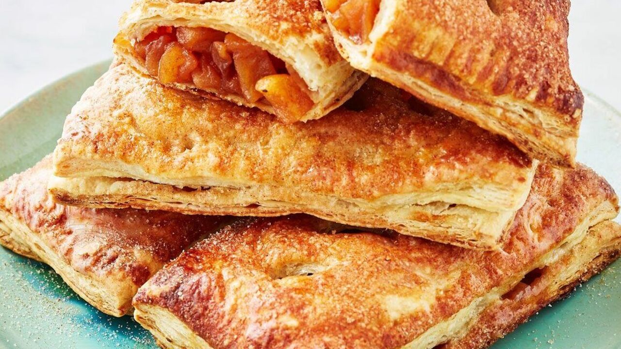 Crispy cherry pies, like at McDonald's: how to make at home