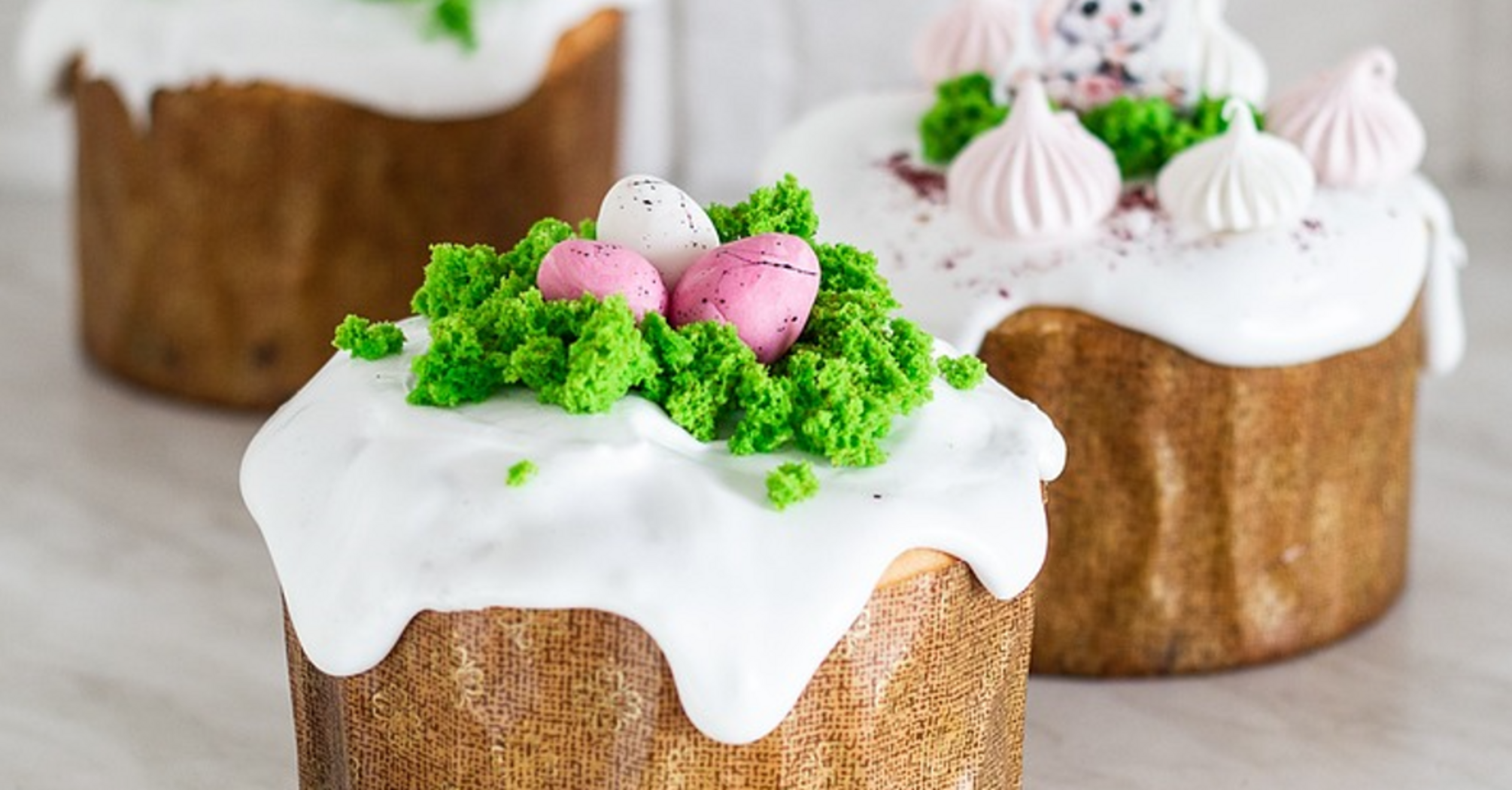 Paska bread icing that doesn't stick to the hands and crumble: without eggs and gelatin