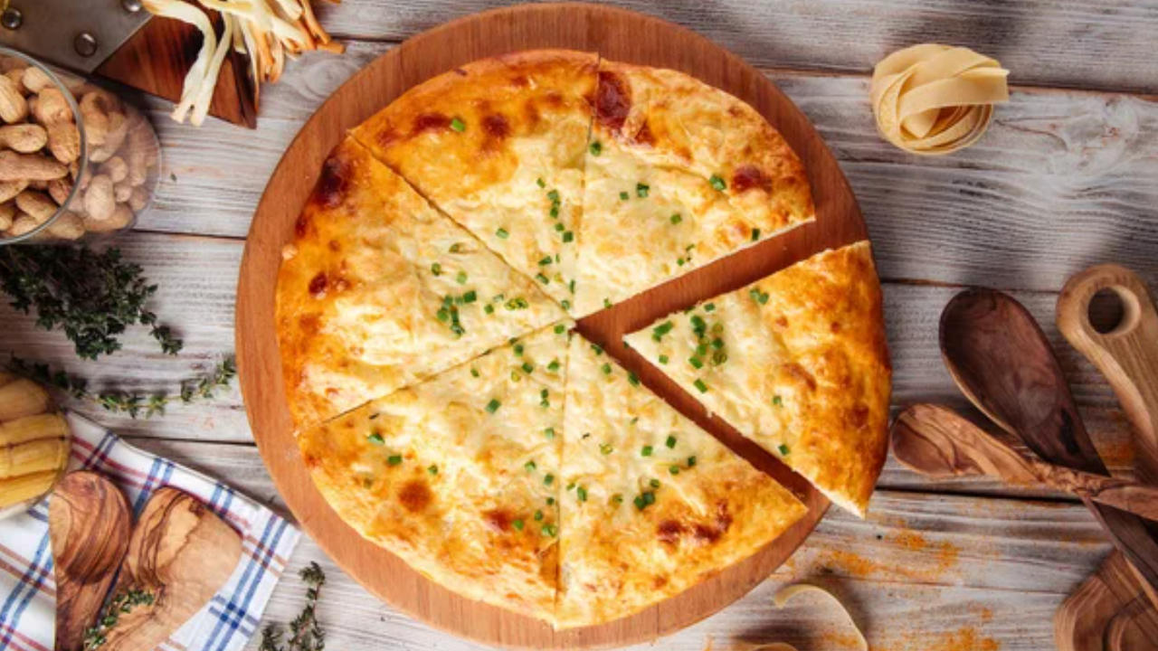 Lazy khachapuri with cheese: made of pita