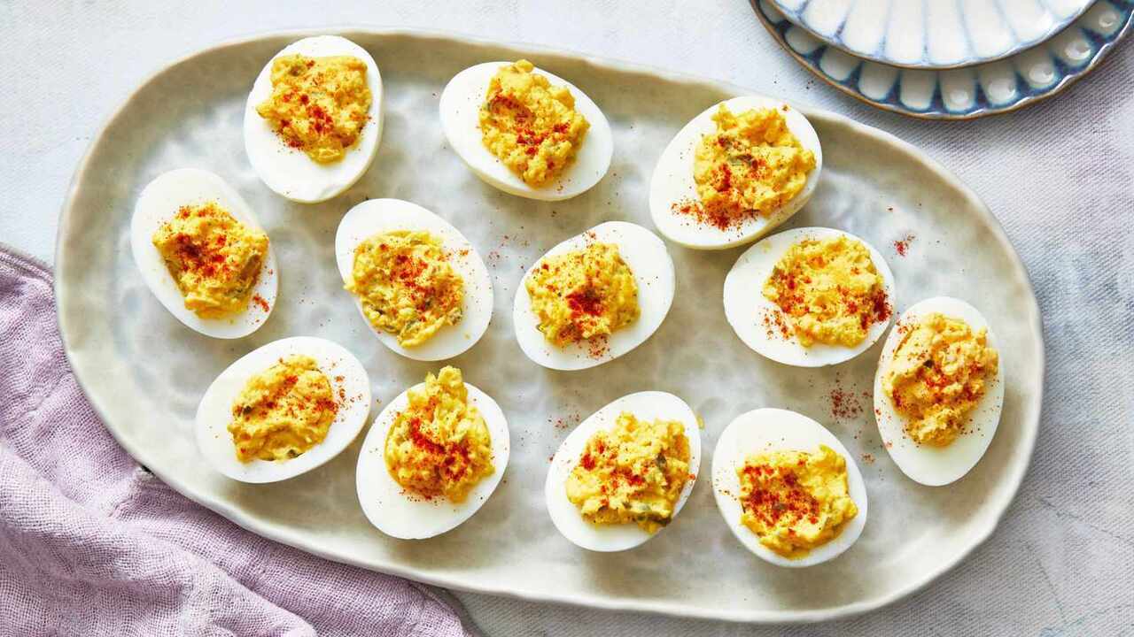 What's good for stuffing eggs: an idea for an Easter snack