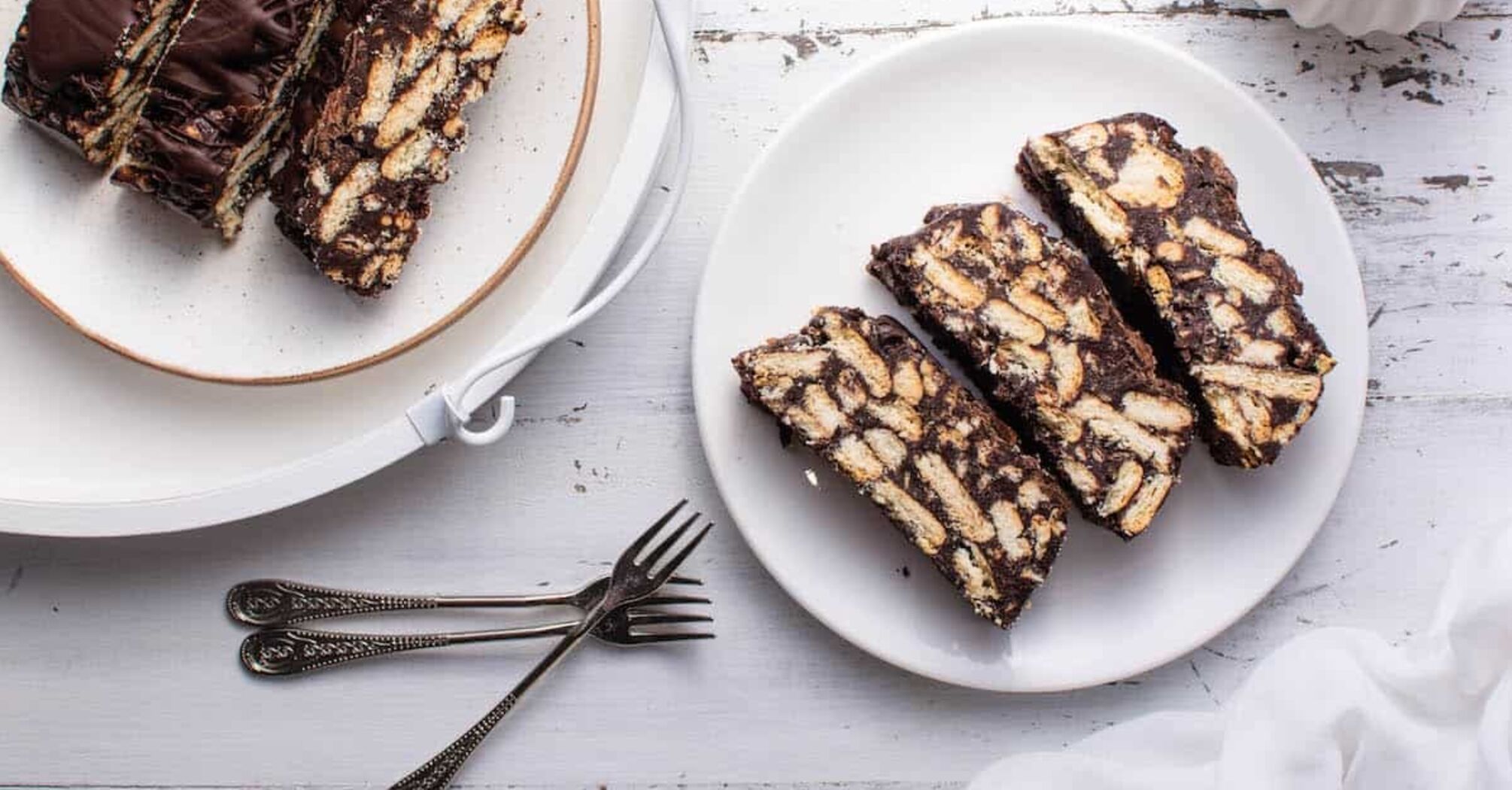 Lazy cookie cake without baking: you only need three ingredients