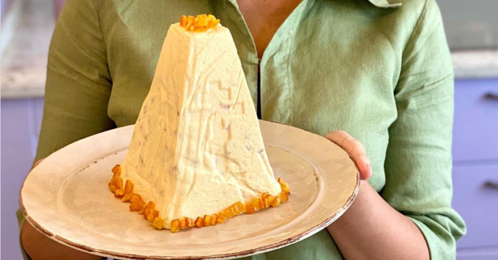 Cottage cheese Easter cake with filling: three easy recipes from Lisa Glinskaya