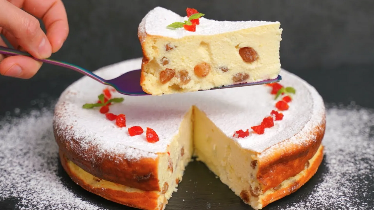 Tender cottage cheese casserole that always holds its shape: what to add instead of flour