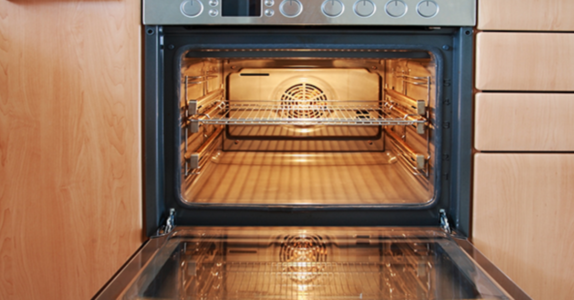 How to easily clean the oven