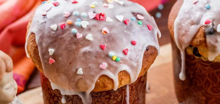 The simplest Easter cake made of cottage cheese dough: no milk, butter, or yeast