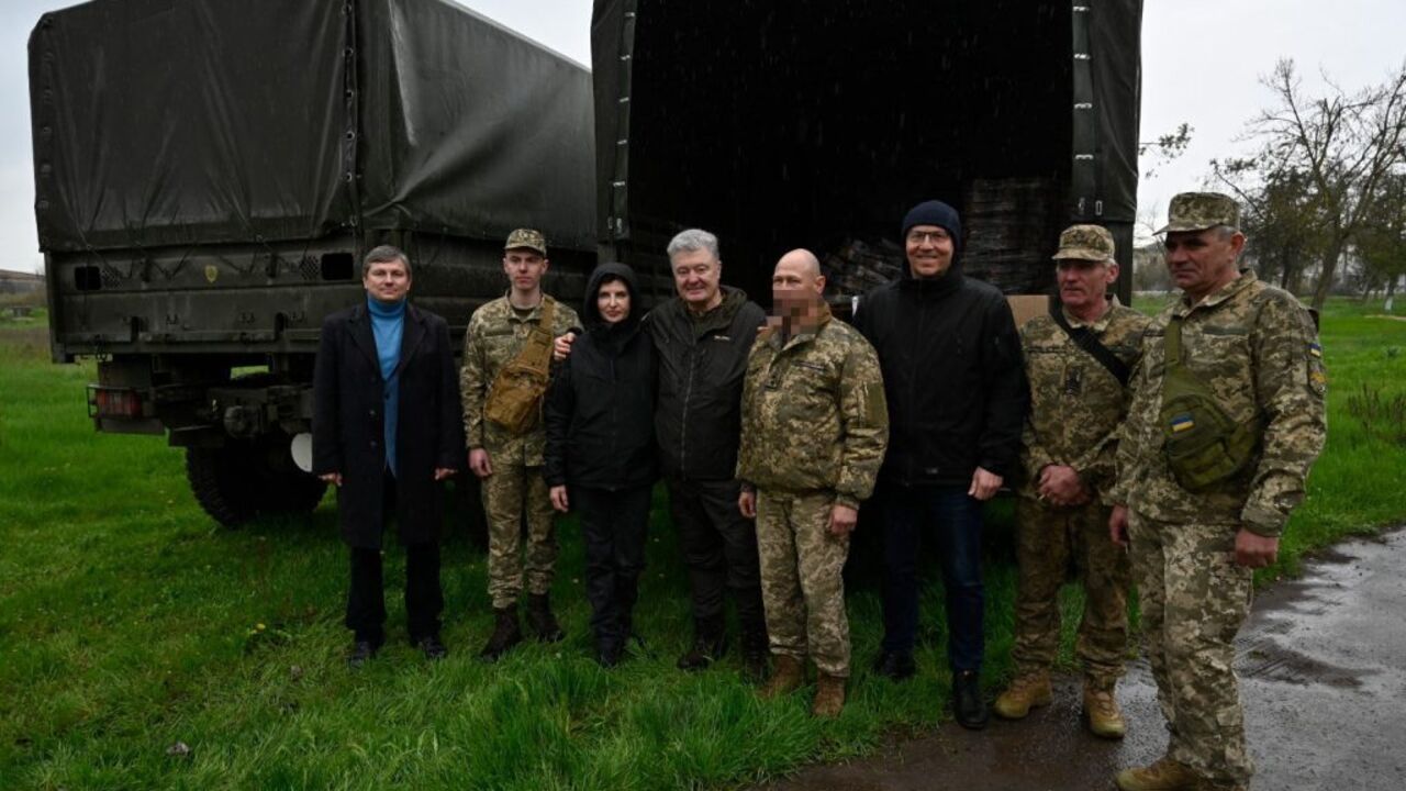 Poroshenko brought equipment to the gunners who sank the Moskva. Photos and video