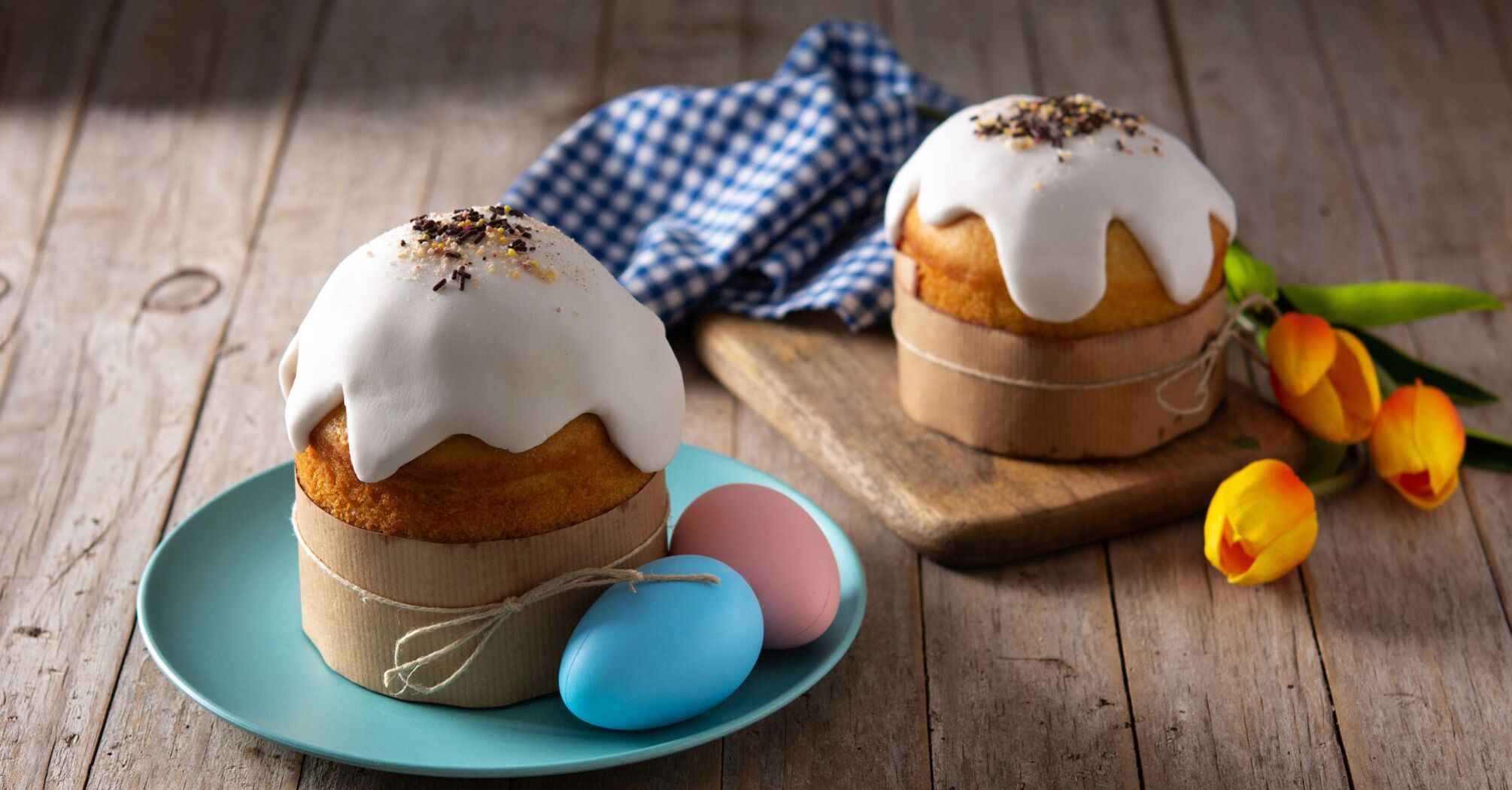 Homemade Easter cakes