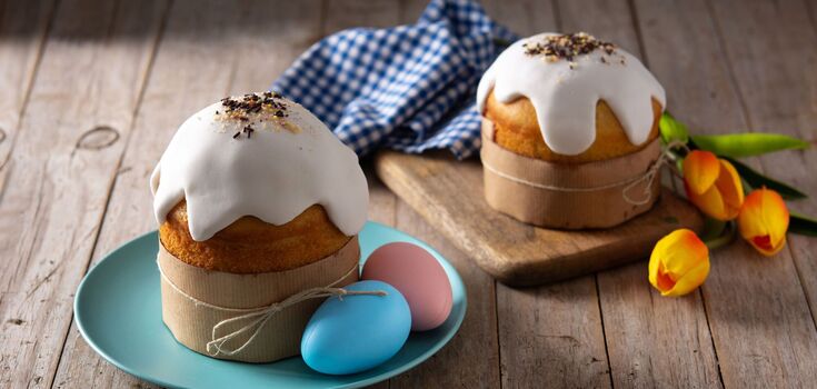 Homemade Easter cakes