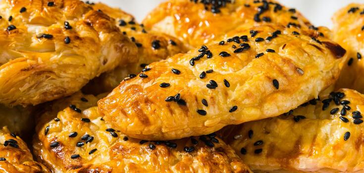 Samsa with meat and mushrooms