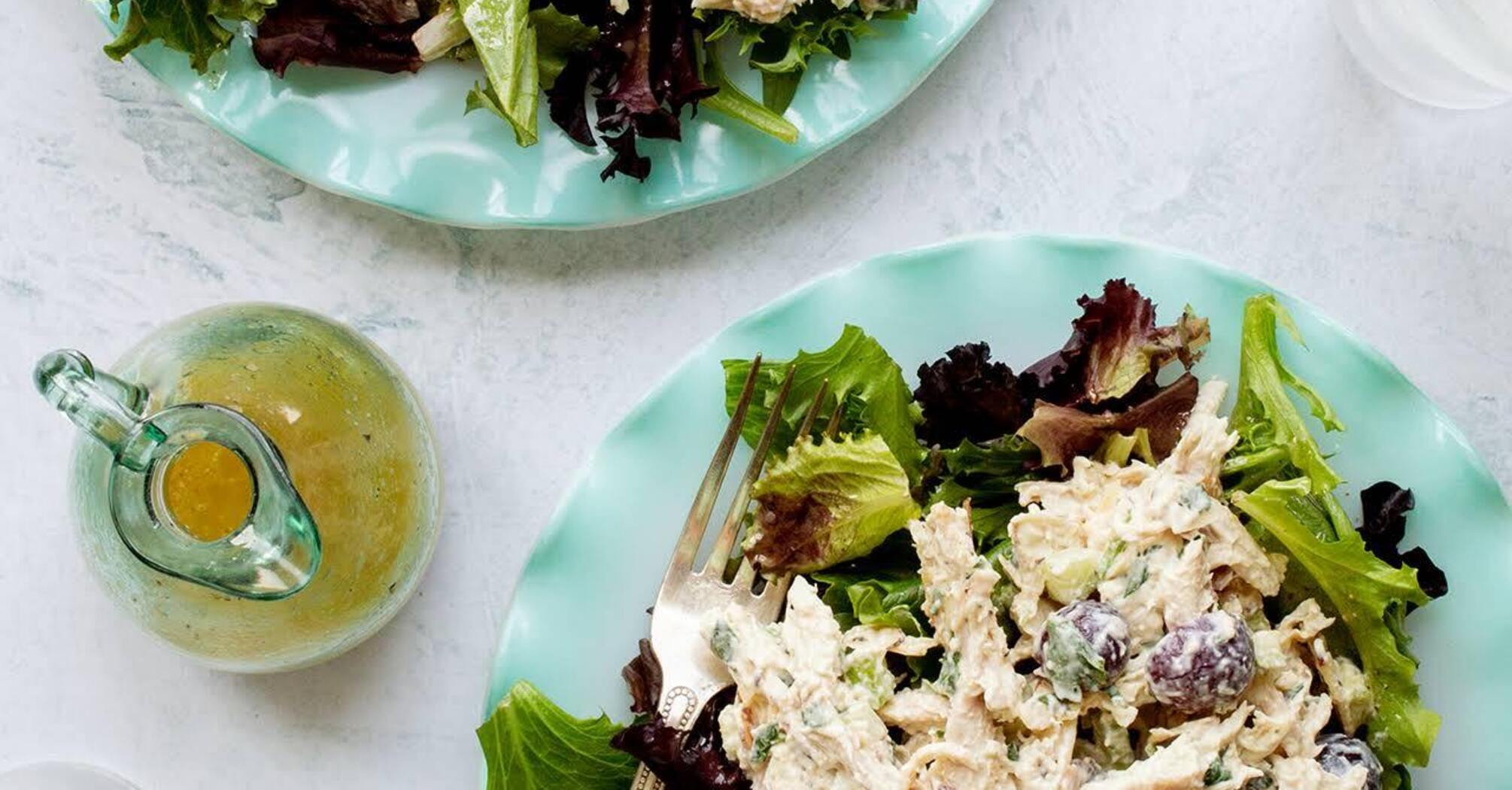 What easy salad to make for Easter: with chicken and vegetables