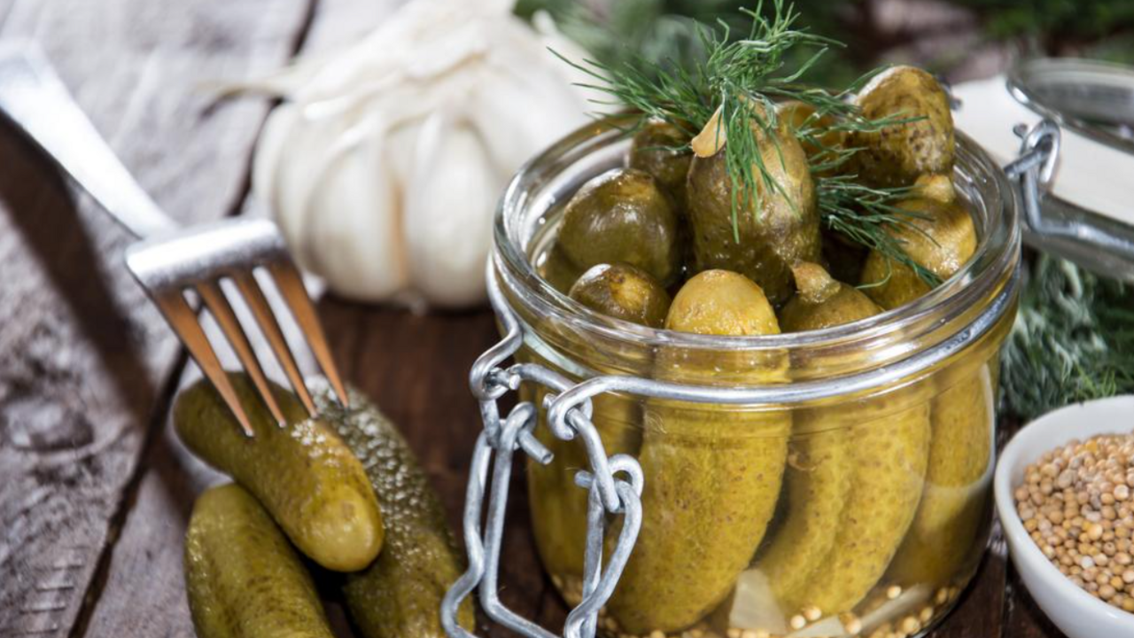 Why cucumbers wrinkle and get soft in a jar: basic mistakes