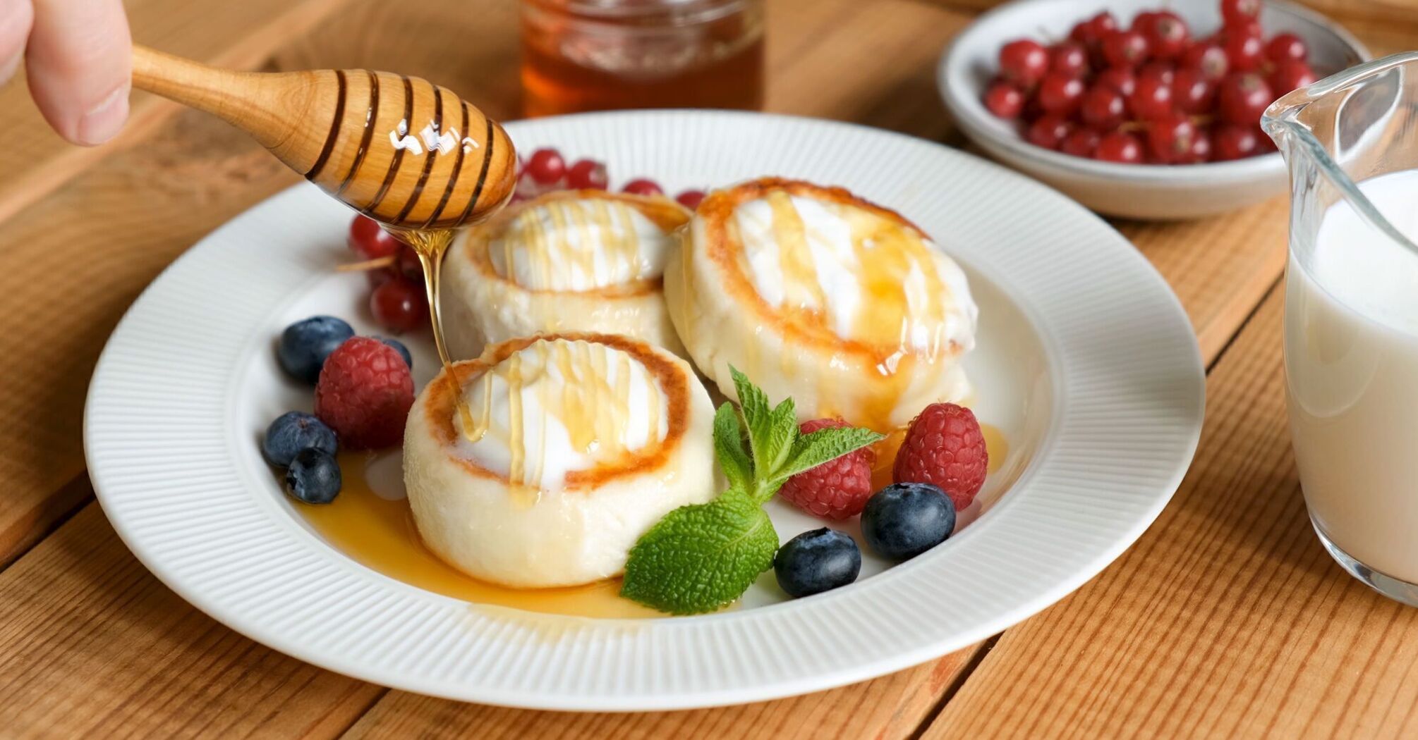 How to Add Eggs Properly to Cheesecakes Without Falling Apart: Sharing the Technology