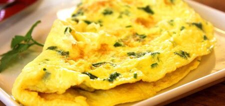 An omelet that always turns out puffy: cooked in layers