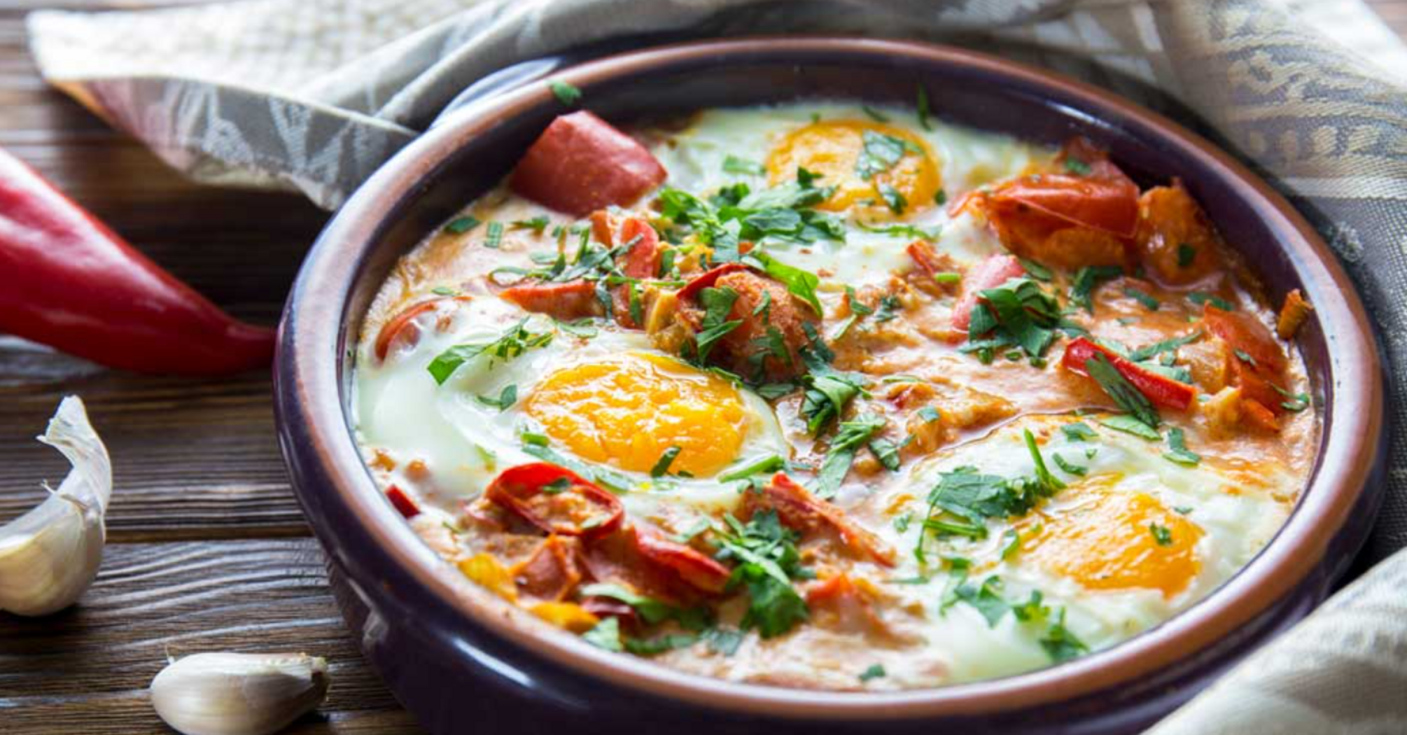 Shakshouka for breakfast in 15 minutes: when scrambled eggs and omelets are boring