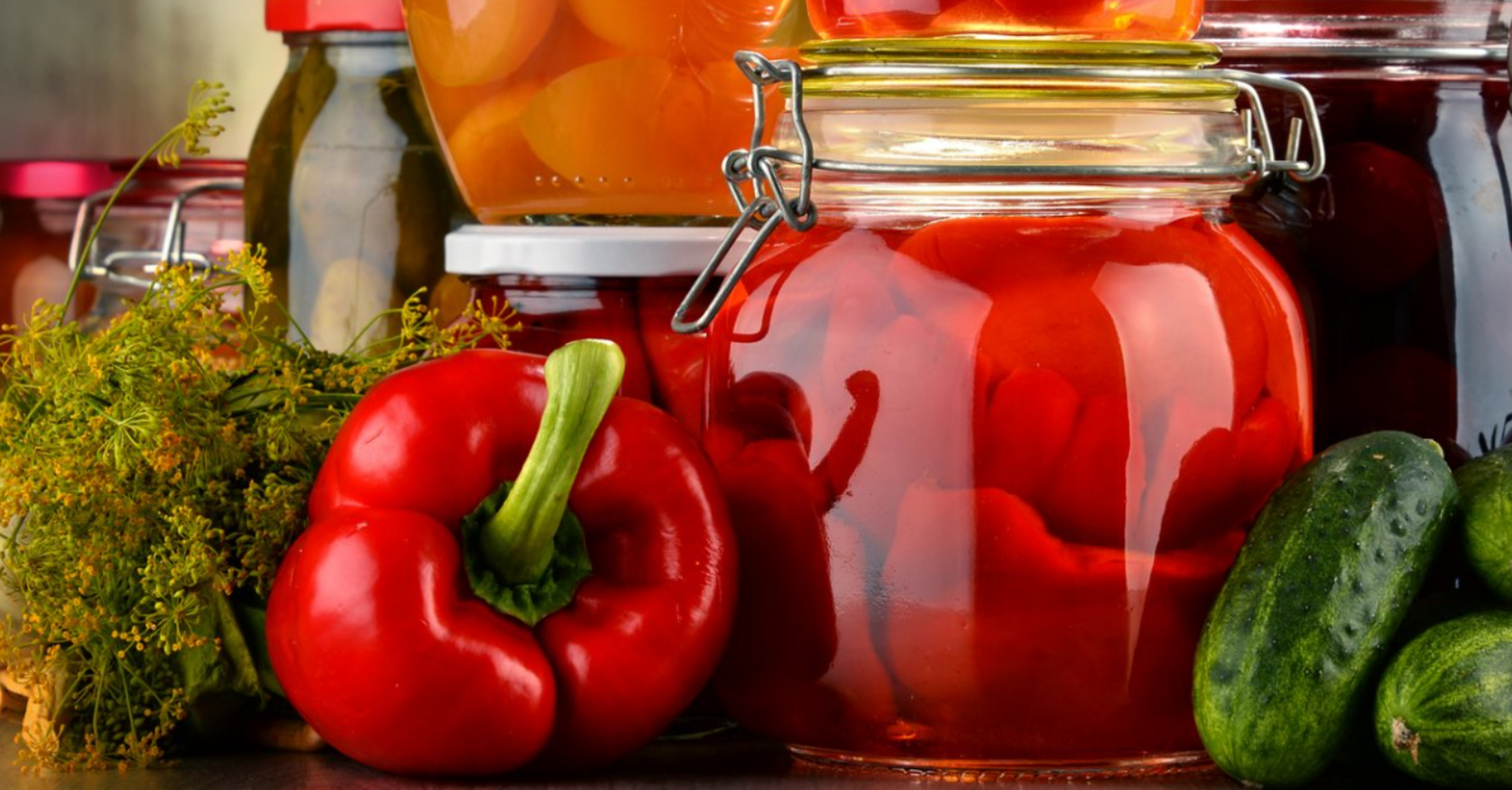 What fruits and vegetables can be canned in summer and when: a calendar