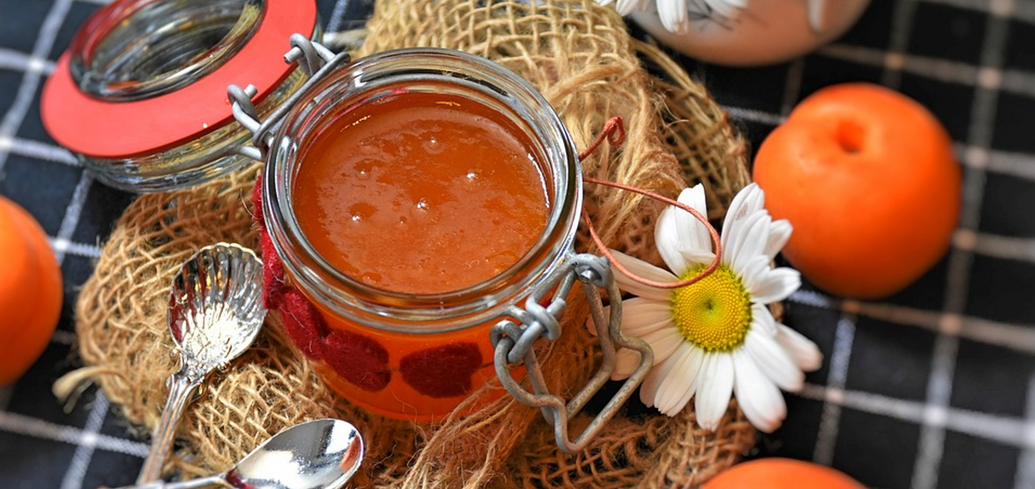 Jam goes stale in a jar: causes and ways to solve the problem