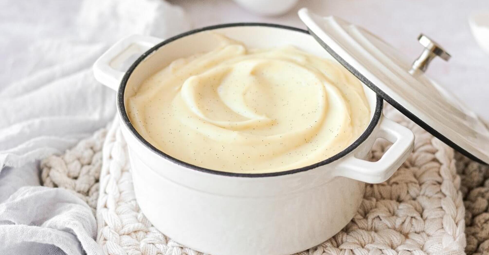 Versatile, budget-friendly dessert cream: you only need 5 ingredients