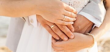 How to restore shine to gold jewellery: 2 ways without chemicals and high costs