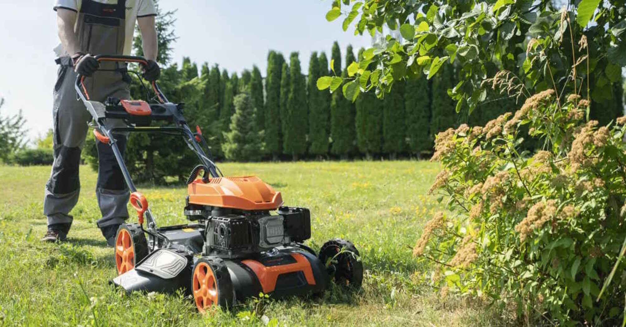 Dnipro-M told about the benefits of their mowers