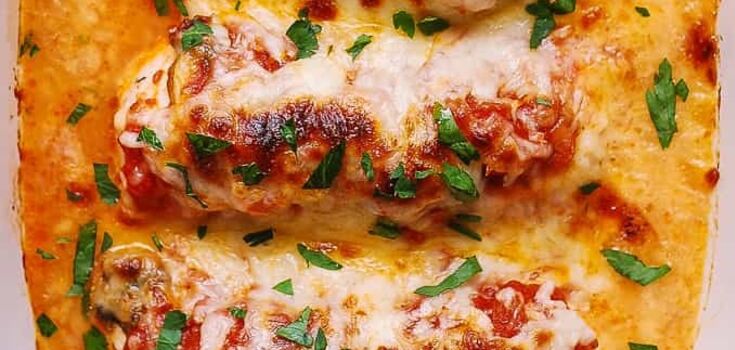 Baked chicken cutlets in sauce: get very juicy