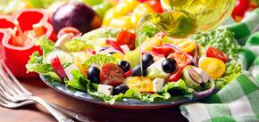 Greek salad for all occasions: what would make the dish even tastier