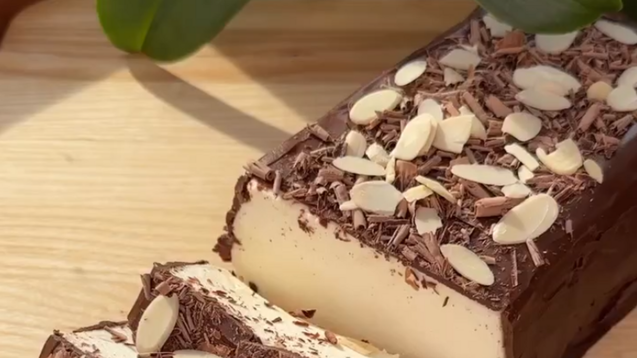 Recipe for "Bird's Milk" dessert