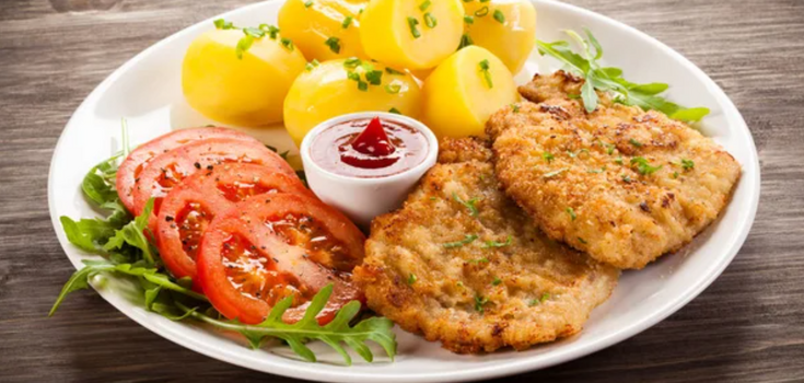 The best batter for chops: what to make to make the meat juicy and soft