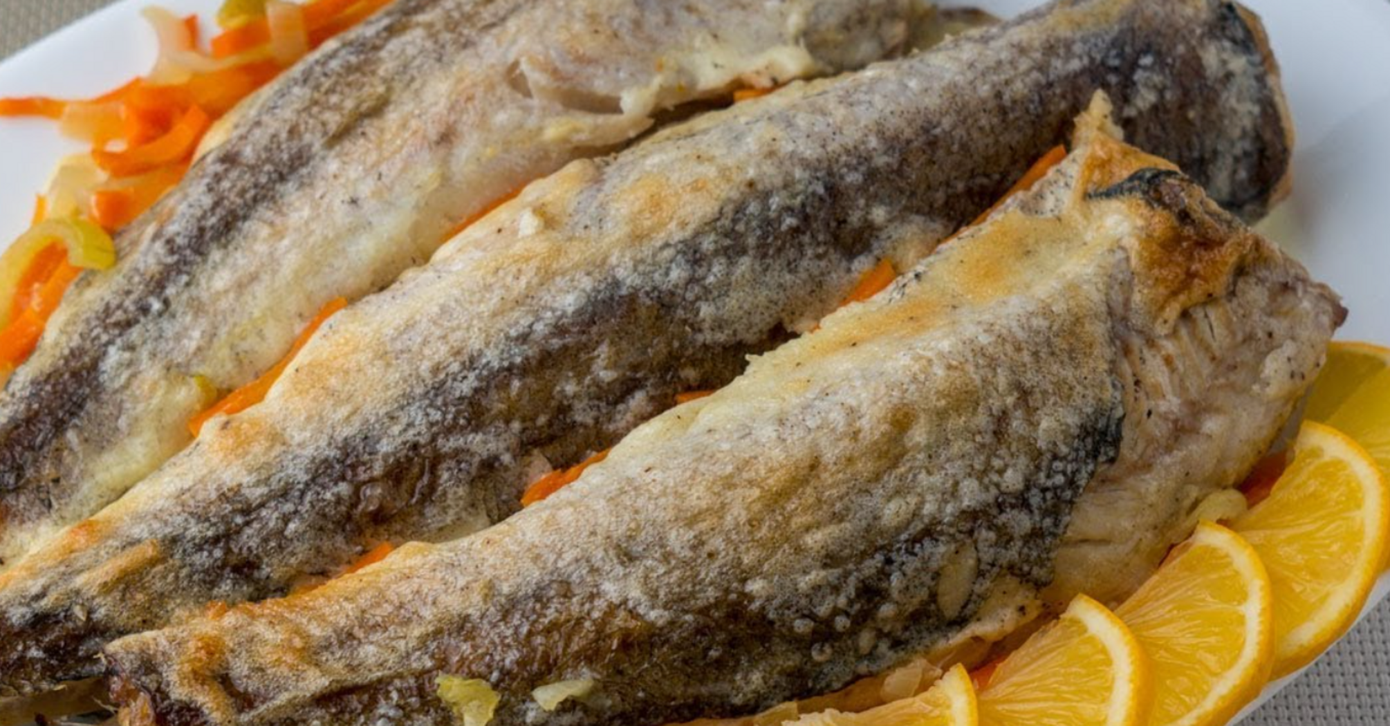 How to cook hake in 20 minutes: a simple recipe