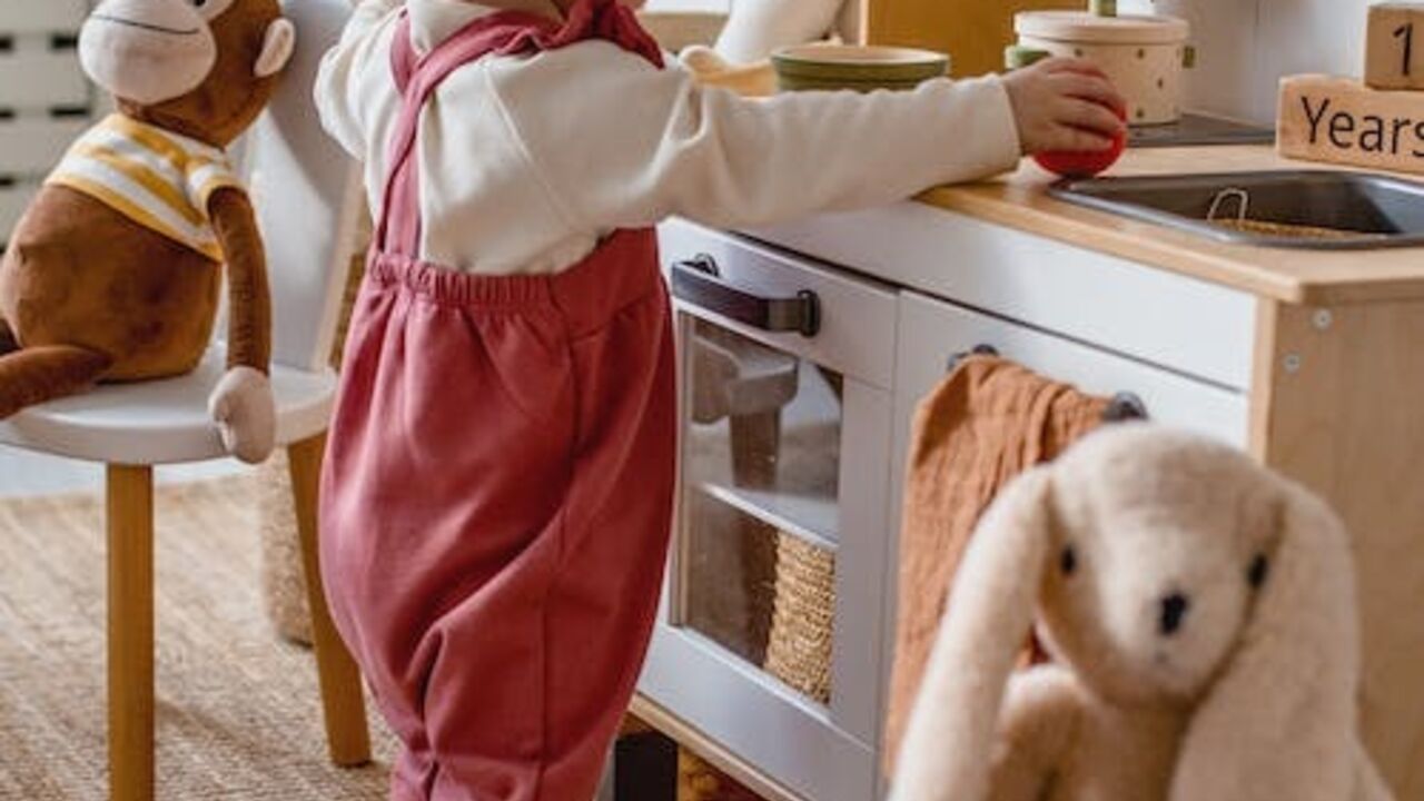 What to make for a child's breakfast that would be tasty and healthy: three top ideas