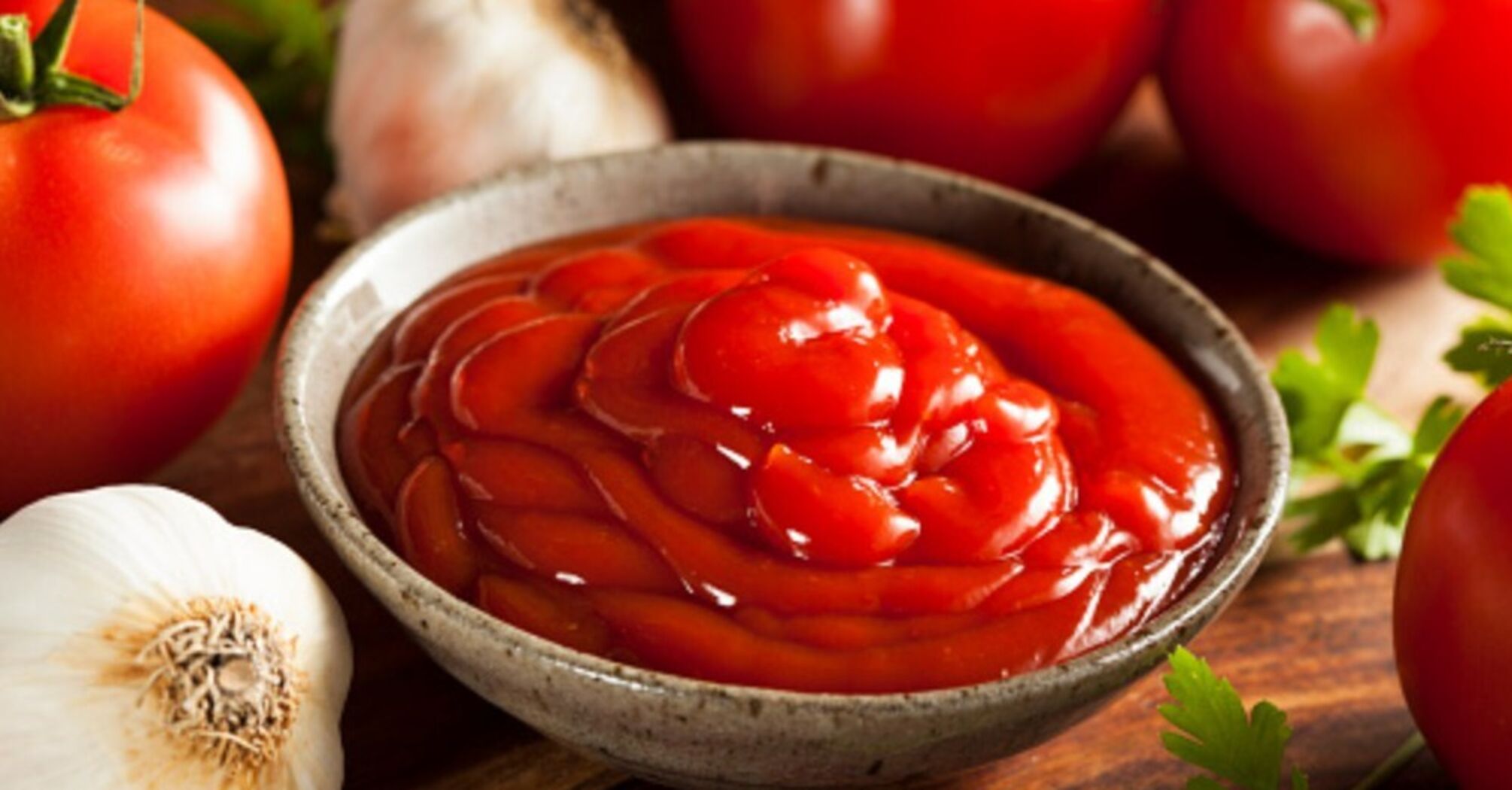 Recipe for thick homemade tomato-apple ketchup