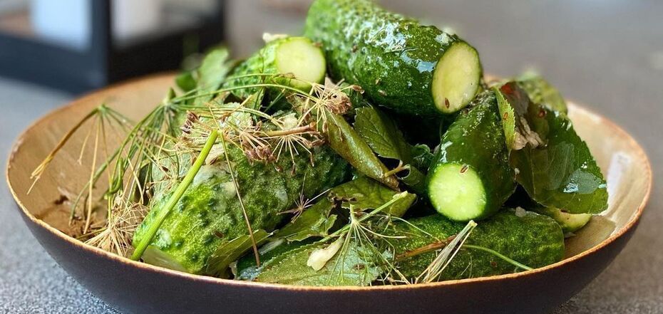 Recipe for crunchy cucumbers in a bag